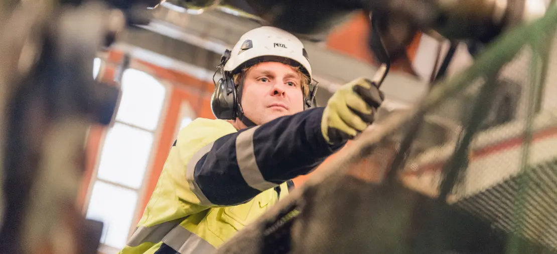 Arbeidssituasjon i et vannkraftverk. Foto: Dag Jenssen Arbeidssituasjon i et vannkraftverk. Foto: Dag Jenssen